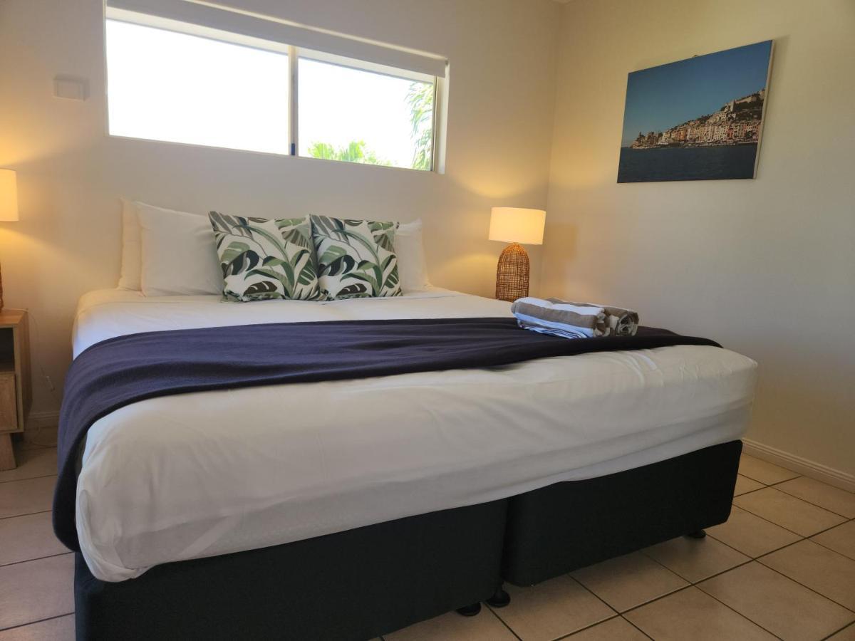 Central Plaza Port Douglas Bagian luar foto