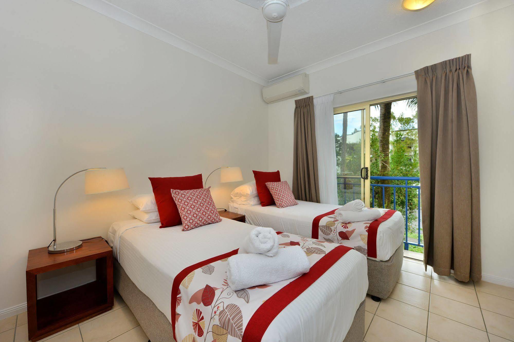 Central Plaza Port Douglas Bagian luar foto